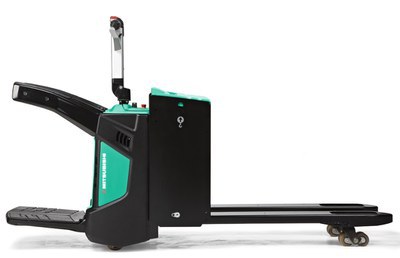 Transpaleta Electrica con Plataforma PREMiA EM